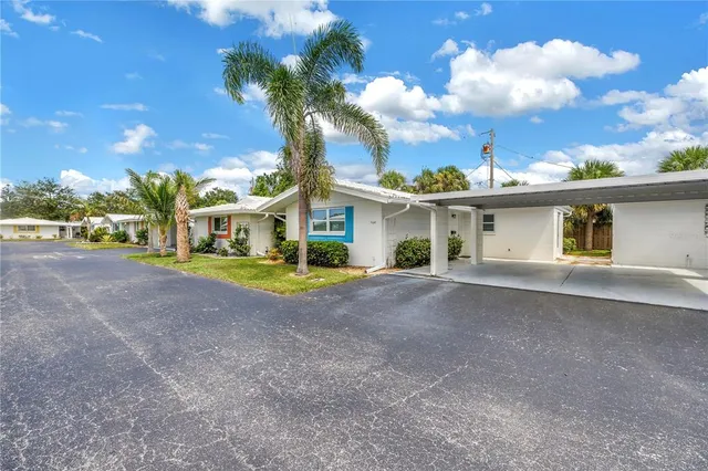 $149,000 | 728 Caribbean Circle, Unit 25, Venice, FL 34293