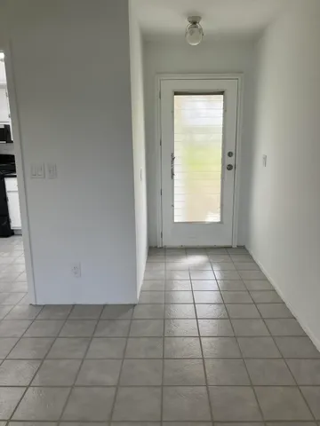 a view of empty room with window