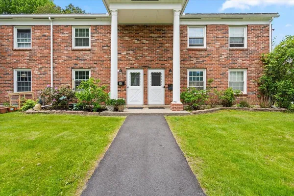 $265,000 | 425 Dorset Street, Unit 10, South Burlington, VT 05403