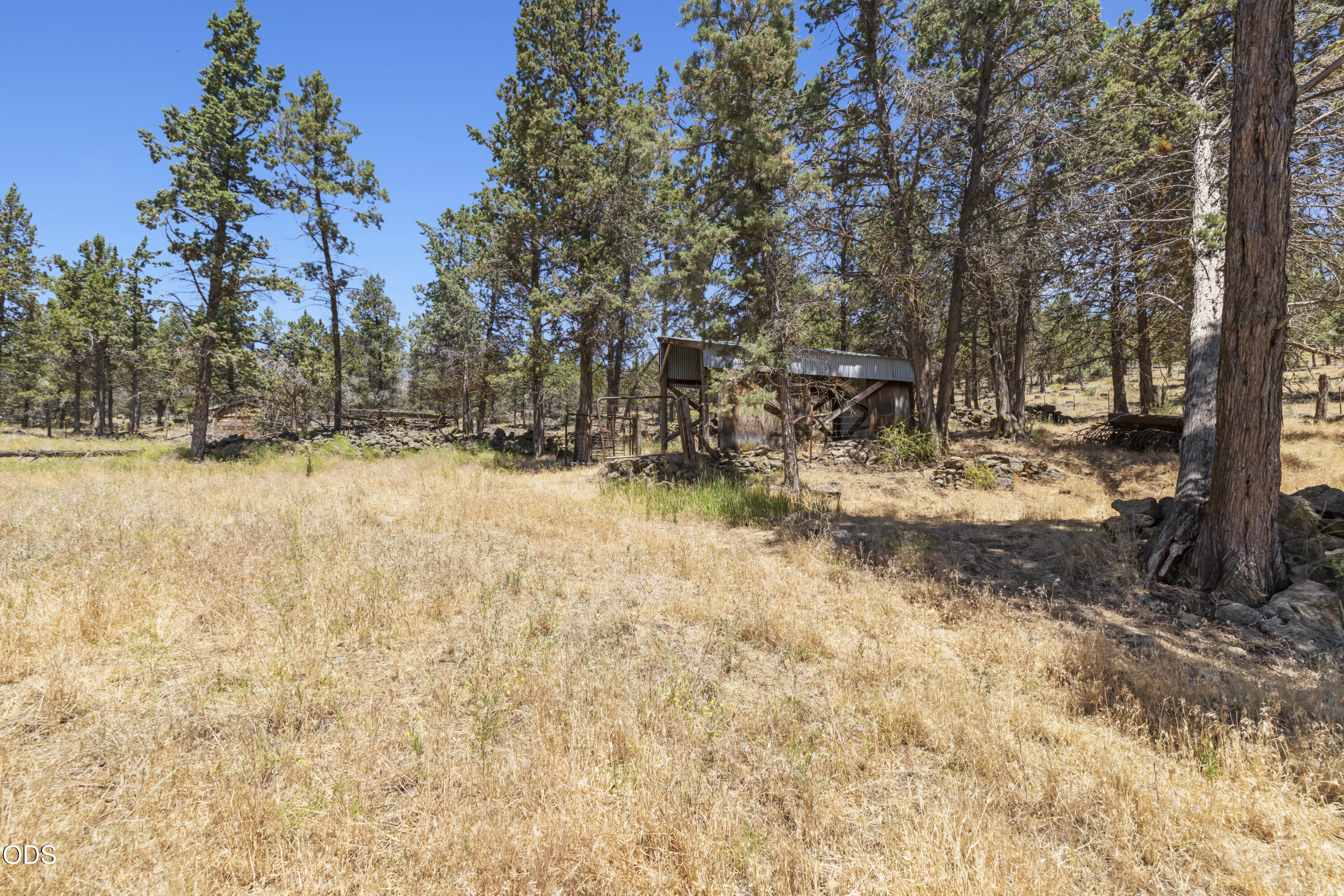 19223 North Poe Valley Road Klamath Falls, OR 97603 - Photo 41 of 58