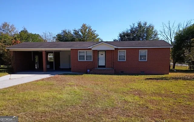 $218,000 | 134 Sunset Drive, East Dublin, GA 31027