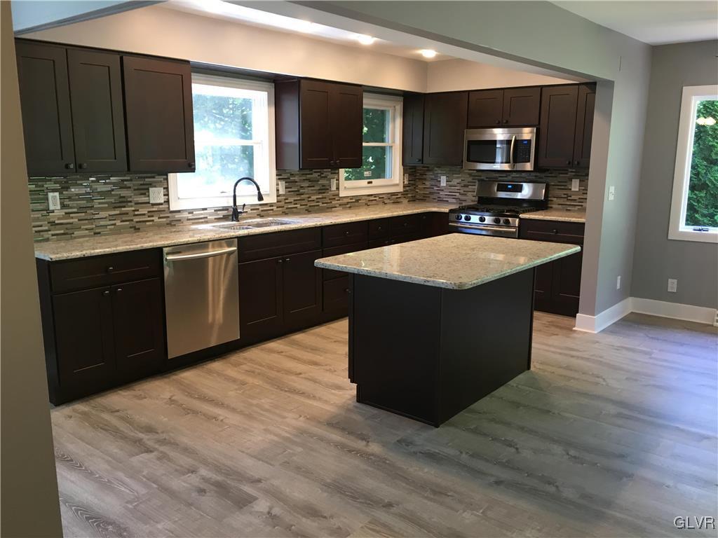 2618 Nazareth Road Easton, PA 18045 - Photo 10 of 27 Kitchen/Dining area