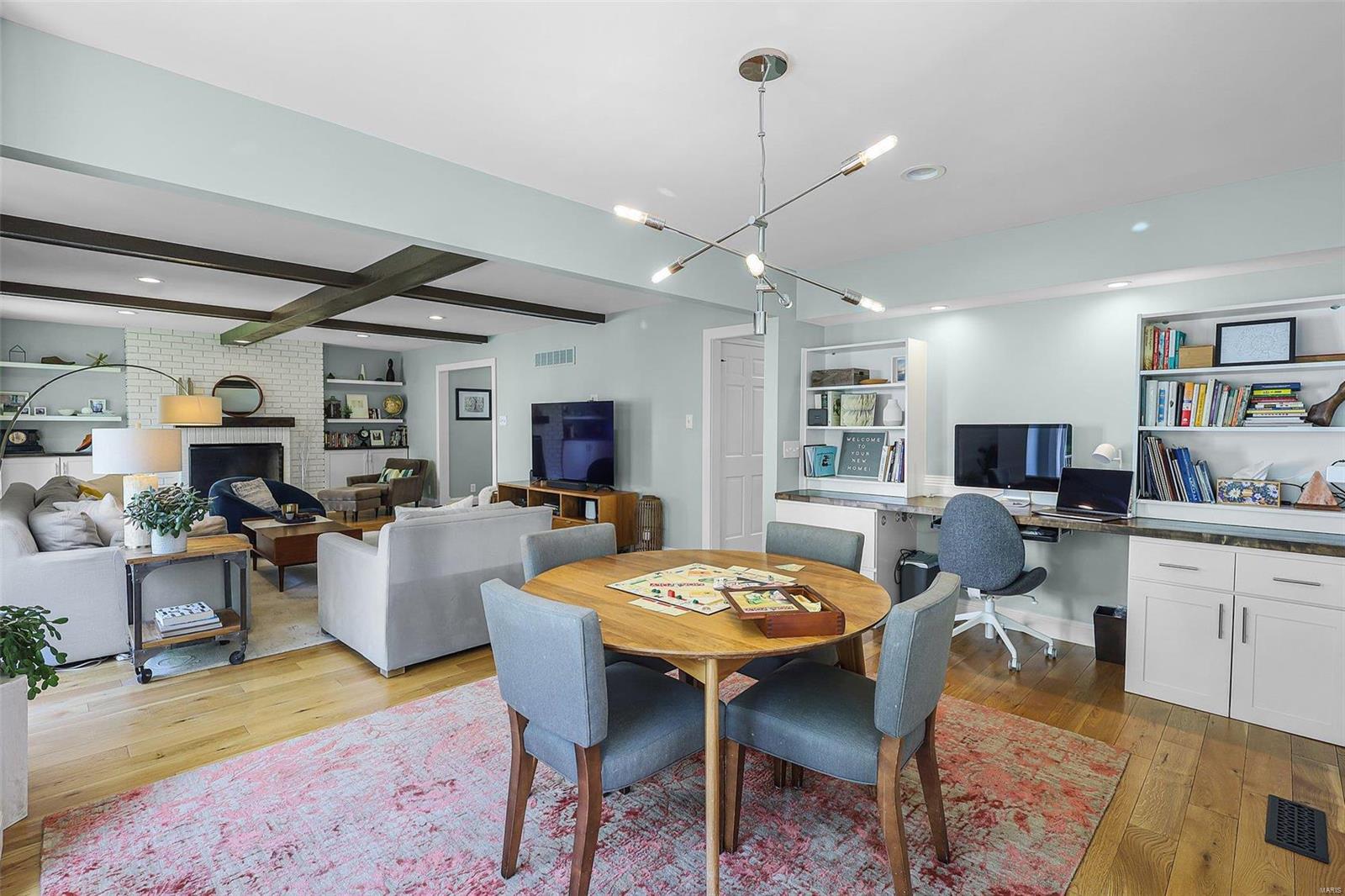 2106 Crystal Drive St. Louis, MO 63131 - Photo 11 of 40