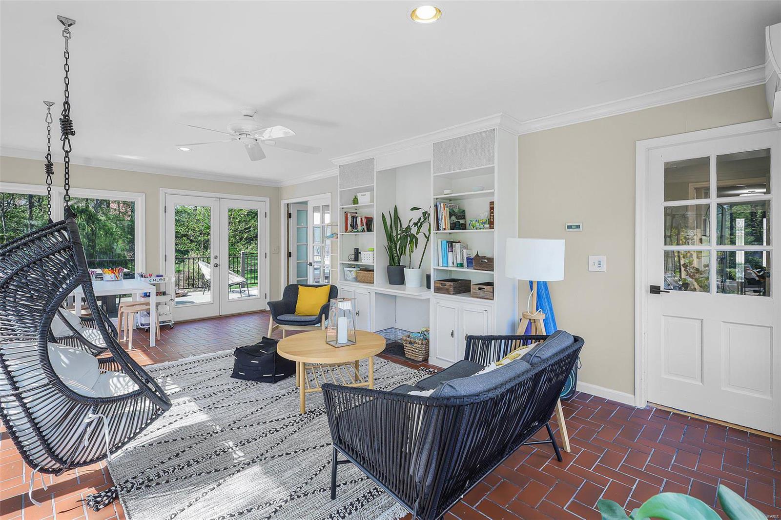 2106 Crystal Drive St. Louis, MO 63131 - Photo 14 of 40