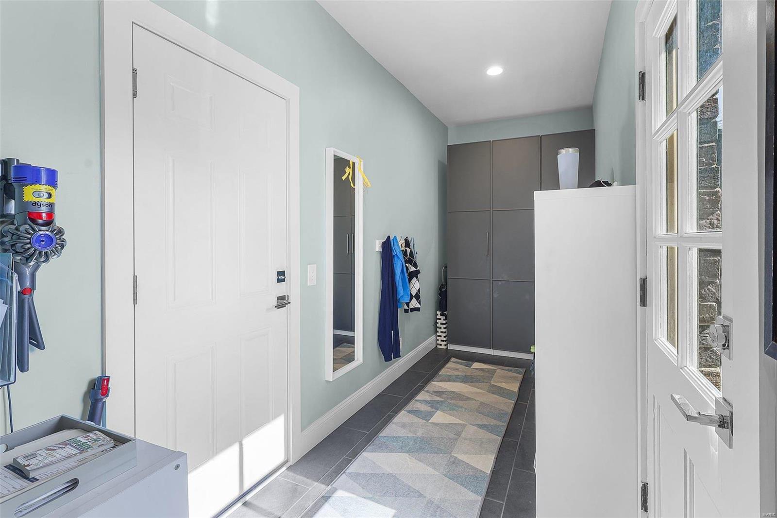 2106 Crystal Drive St. Louis, MO 63131 - Photo 16 of 40