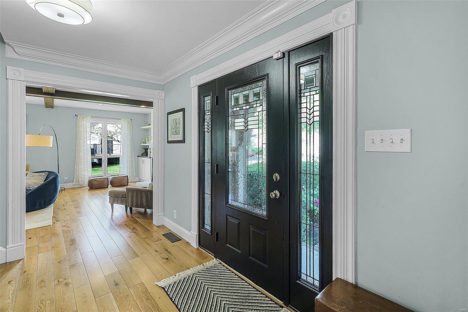 2106 Crystal Drive St. Louis, MO 63131 - Photo 2 of 40