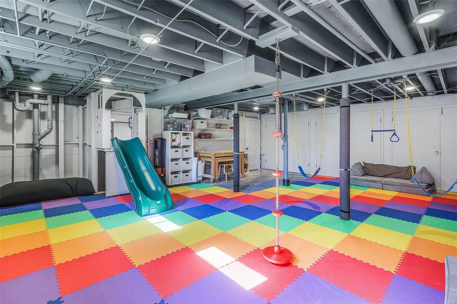 2106 Crystal Drive St. Louis, MO 63131 - Photo 31 of 40