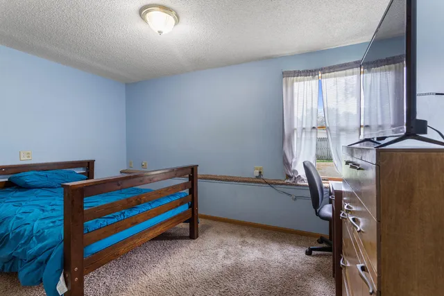 $209,900 | 504 South West Union Street, Monticello, IL 61856