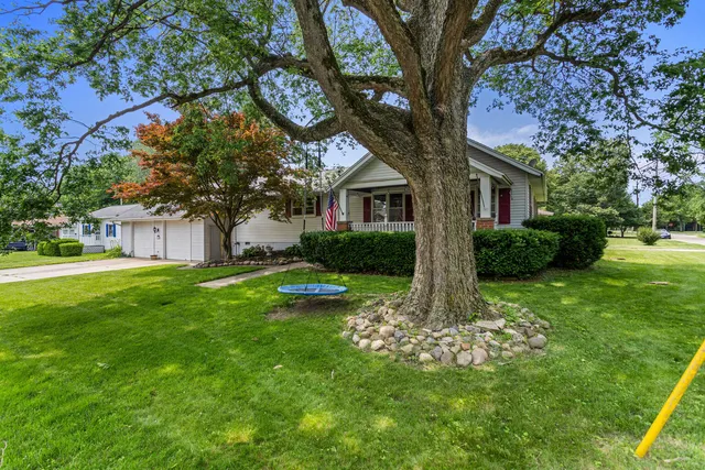 $209,900 | 504 South West Union Street, Monticello, IL 61856