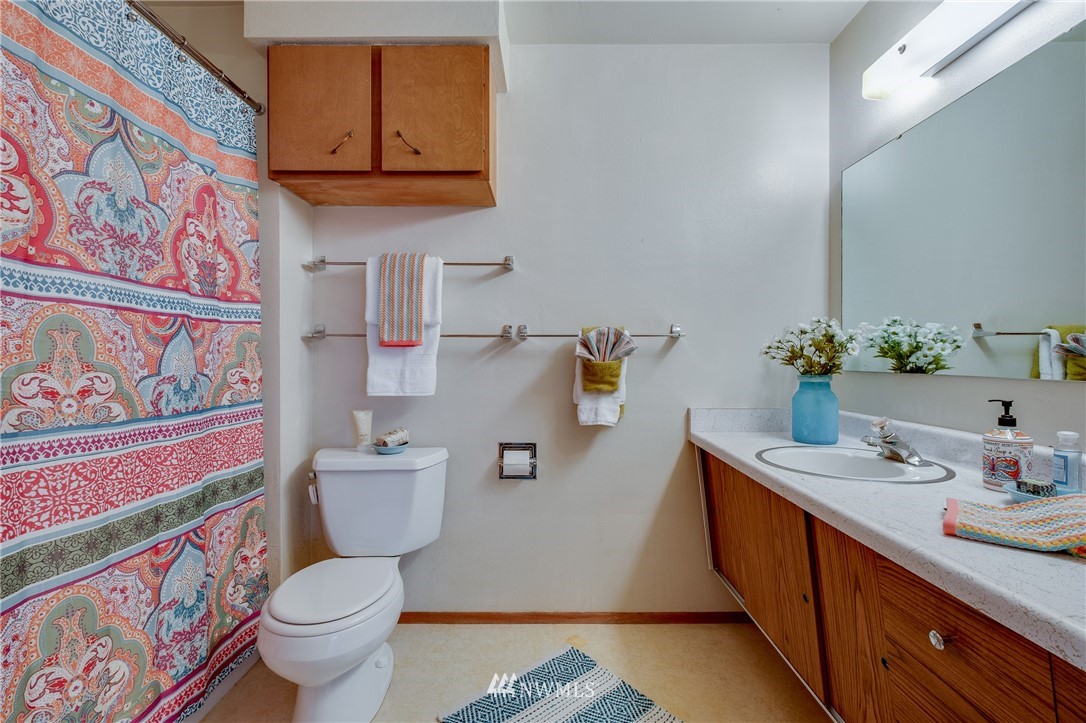 3257 Halverson Avenue Bremerton, WA 98310 - Photo 13 of 25 Gallery Image 13