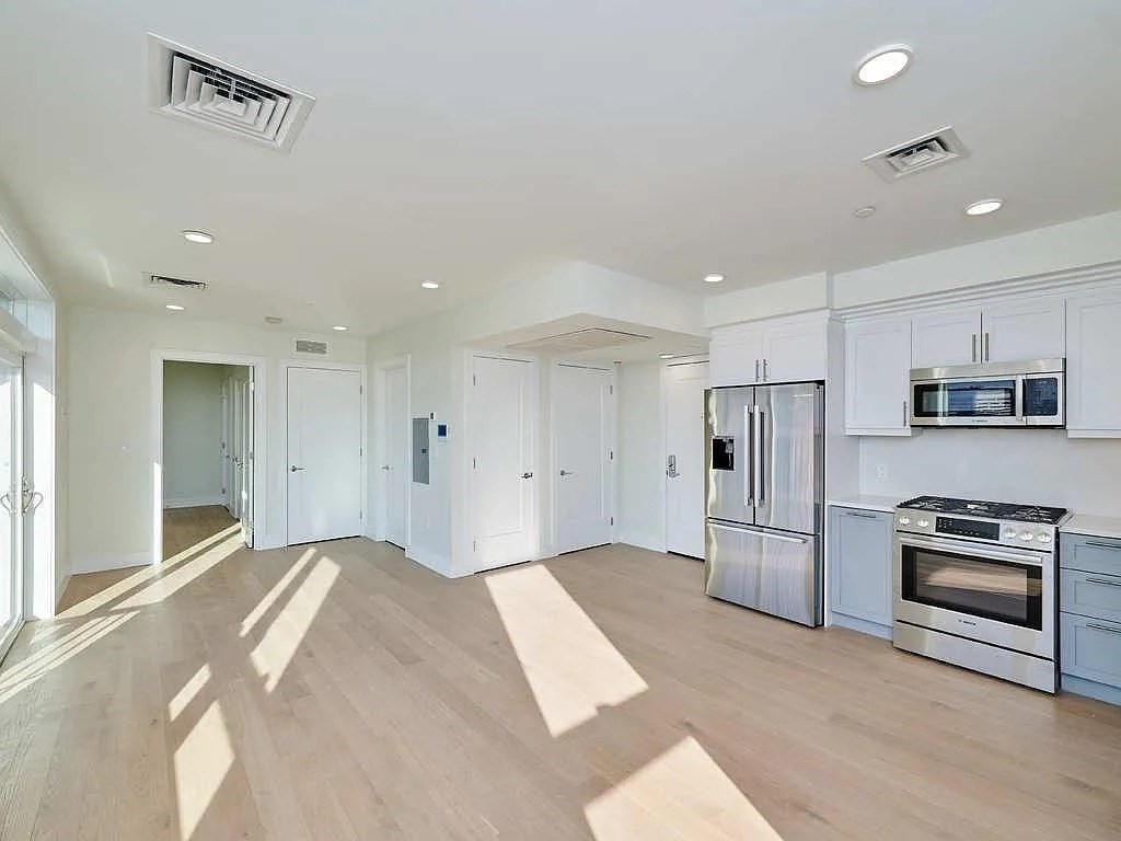 301 Border Street, Unit 508 Boston, MA 02128 - Photo 4 of 24
