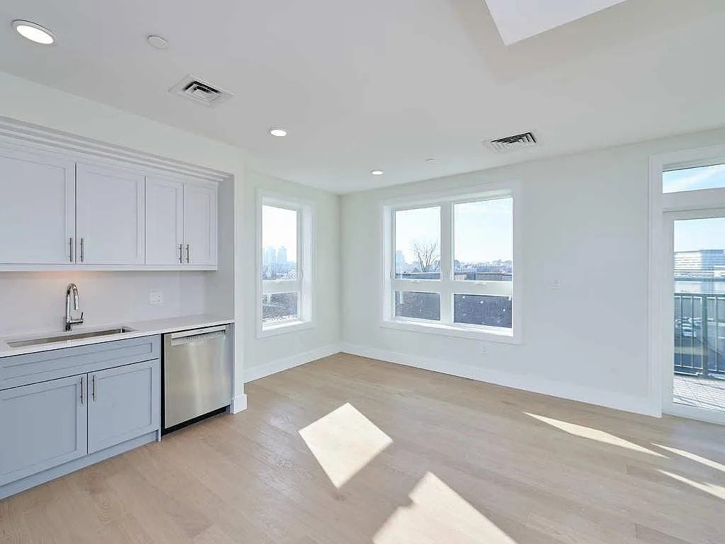 301 Border Street, Unit 508 Boston, MA 02128 - Photo 6 of 24