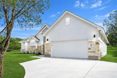 $449,900 | 20714 Northland Drive, Lago Vista, TX 78645