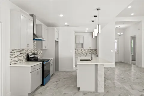 $449,900 | 20714 Northland Drive, Lago Vista, TX 78645