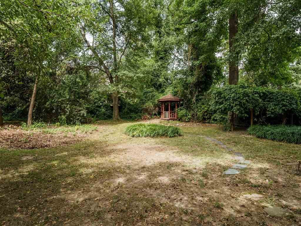 2952 Claremont Road Raleigh, NC 27608 - Photo 19 of 21 Backyard