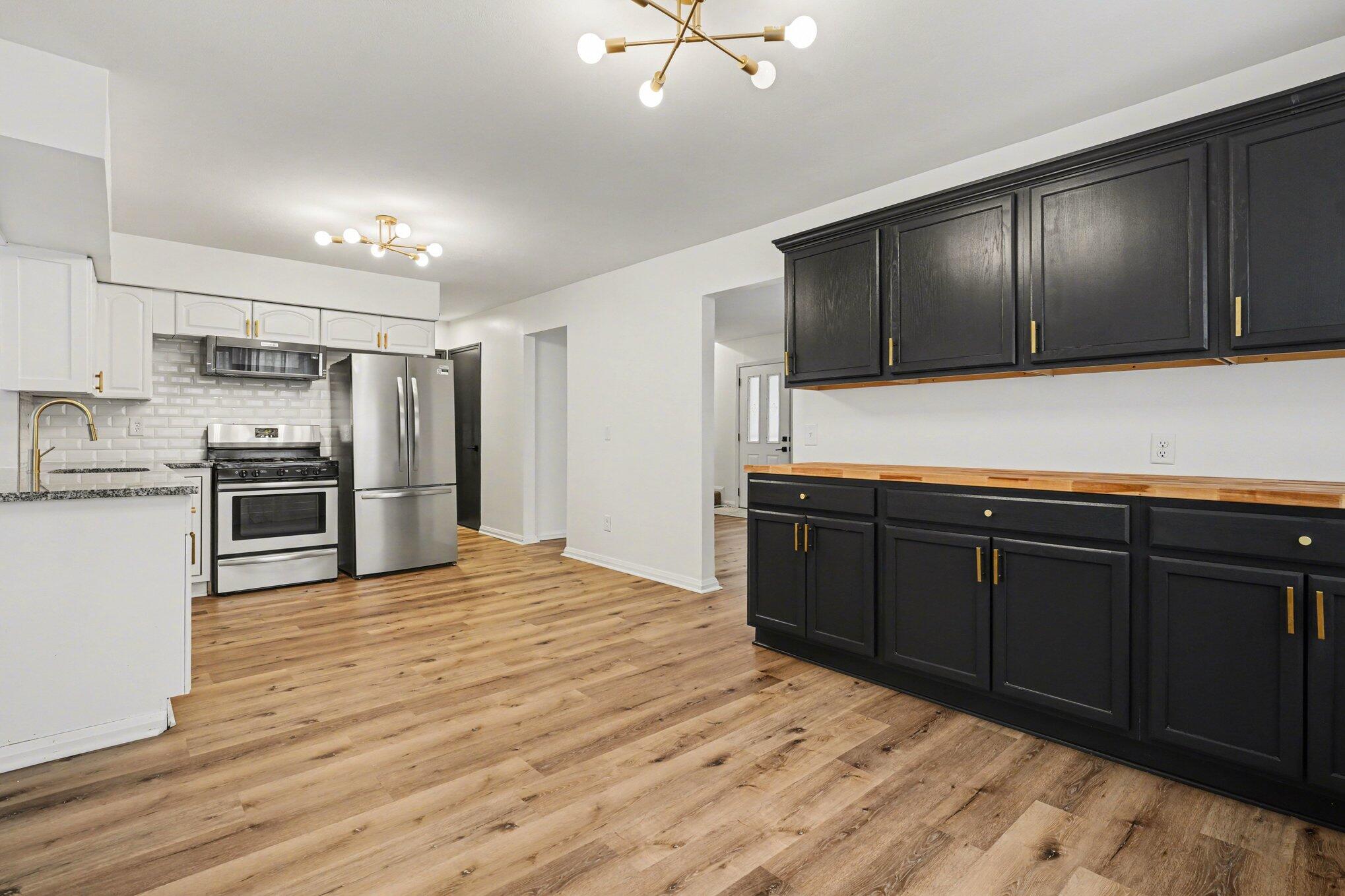 5632 Castleton Lane Kalamazoo, MI 49009 - Photo 13 of 32 013_file_5850
