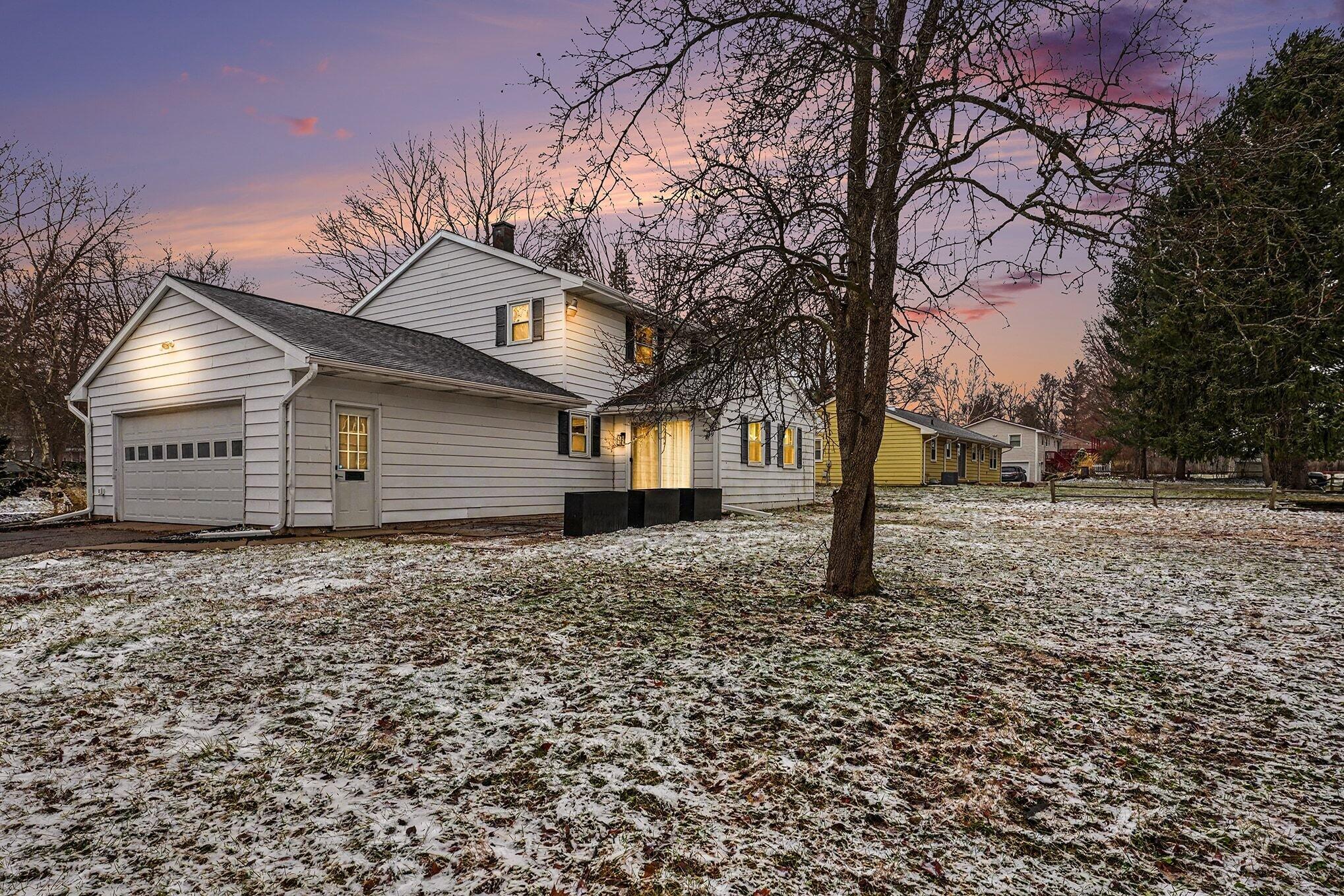 5632 Castleton Lane Kalamazoo, MI 49009 - Photo 2 of 32 001_file_2704