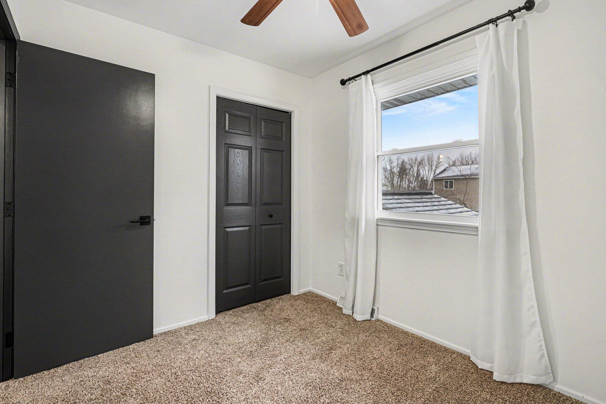 5632 Castleton Lane Kalamazoo, MI 49009 - Photo 24 of 32 024_file_9172