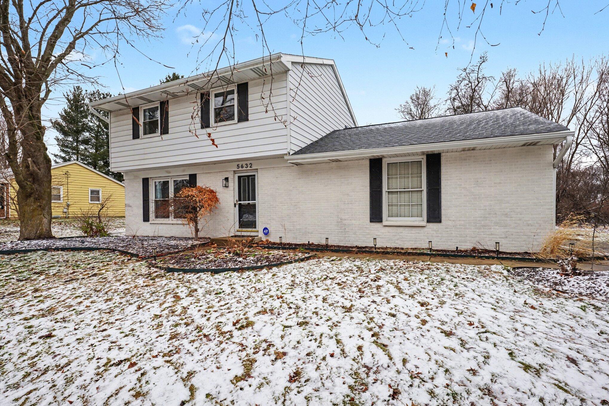5632 Castleton Lane Kalamazoo, MI 49009 - Photo 5 of 32 005_file_1621