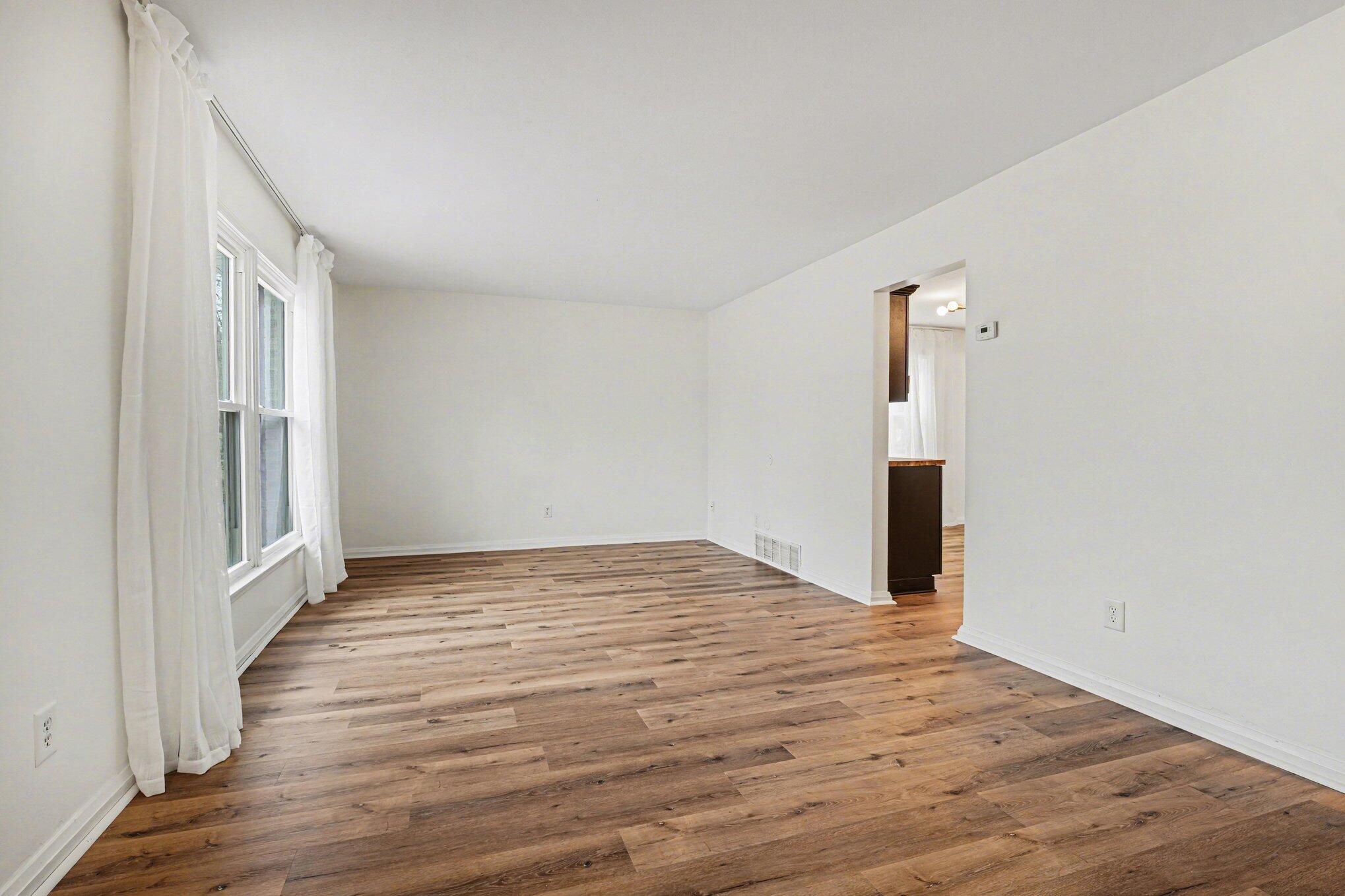 5632 Castleton Lane Kalamazoo, MI 49009 - Photo 10 of 32 010_file_3503