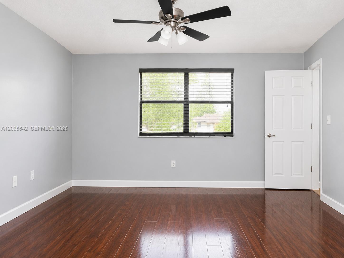 5476 Gate Lake Road, Unit 5476 Tamarac, FL 33319 - Photo 23 of 32