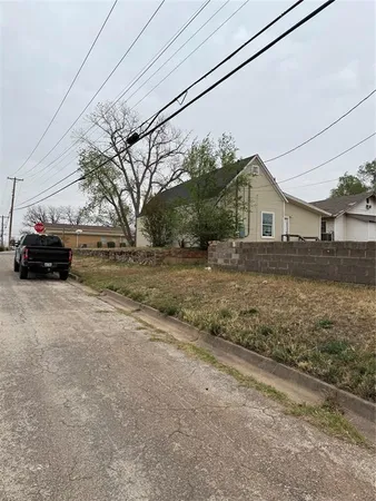 $129,900 | 911 Elm Street, Sweetwater, TX 79556