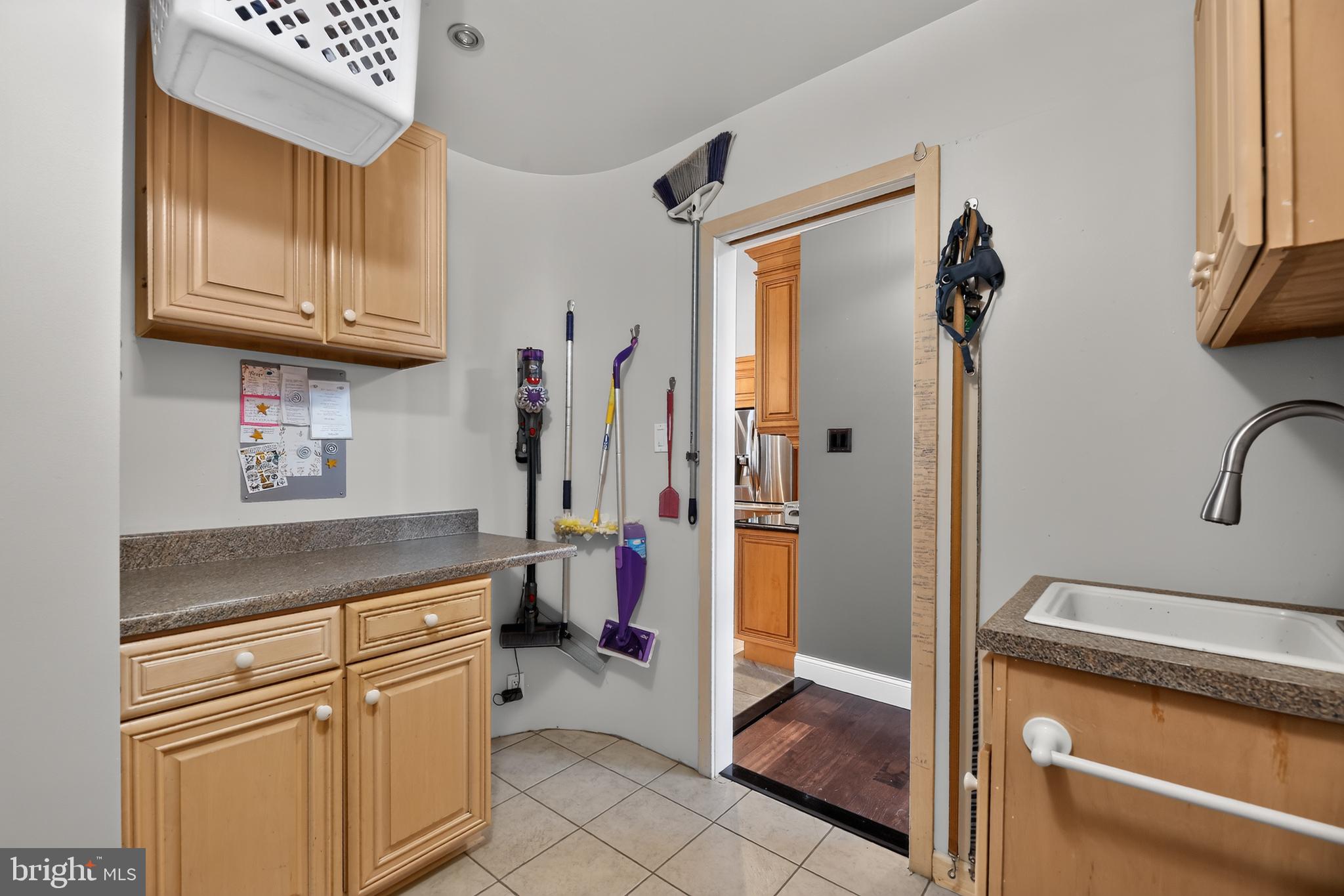 9 Rittenhouse Square Sicklerville, NJ 08081 - Photo 25 of 54
