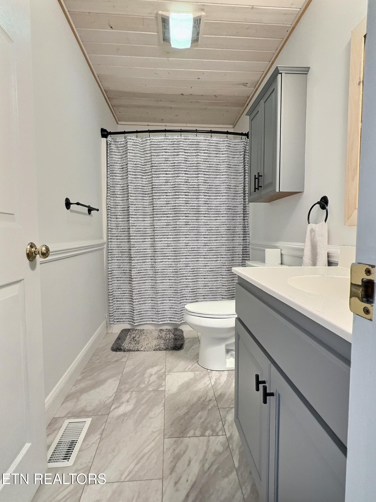 1292 Martin Lane La Follette, TN 37766 - Photo 31 of 45 IMG_3878 2