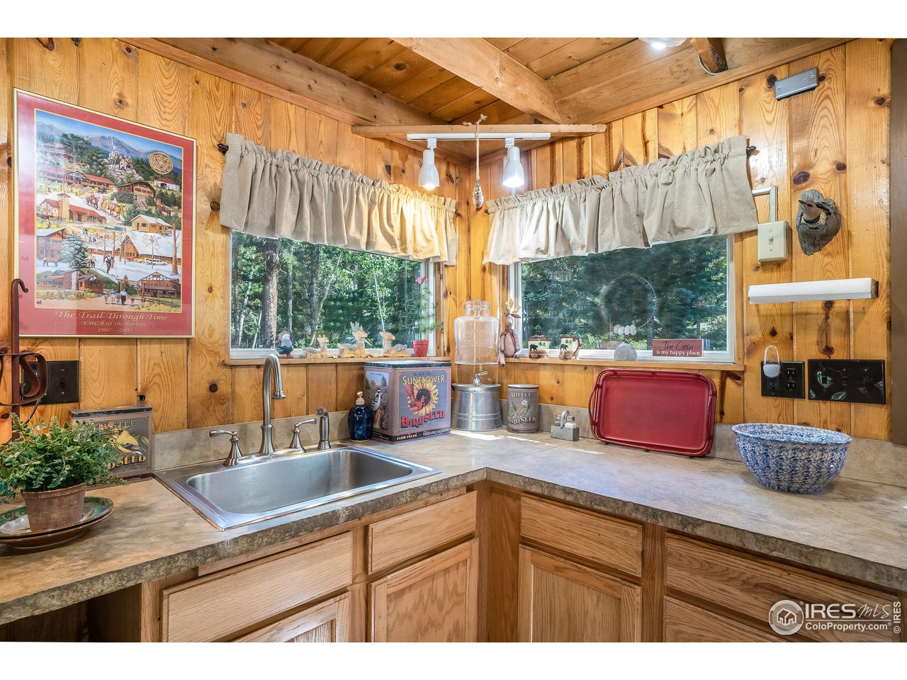78 Peaceful Valley Road Lyons, CO 80540 - Photo 15 of 27 Kitchen
