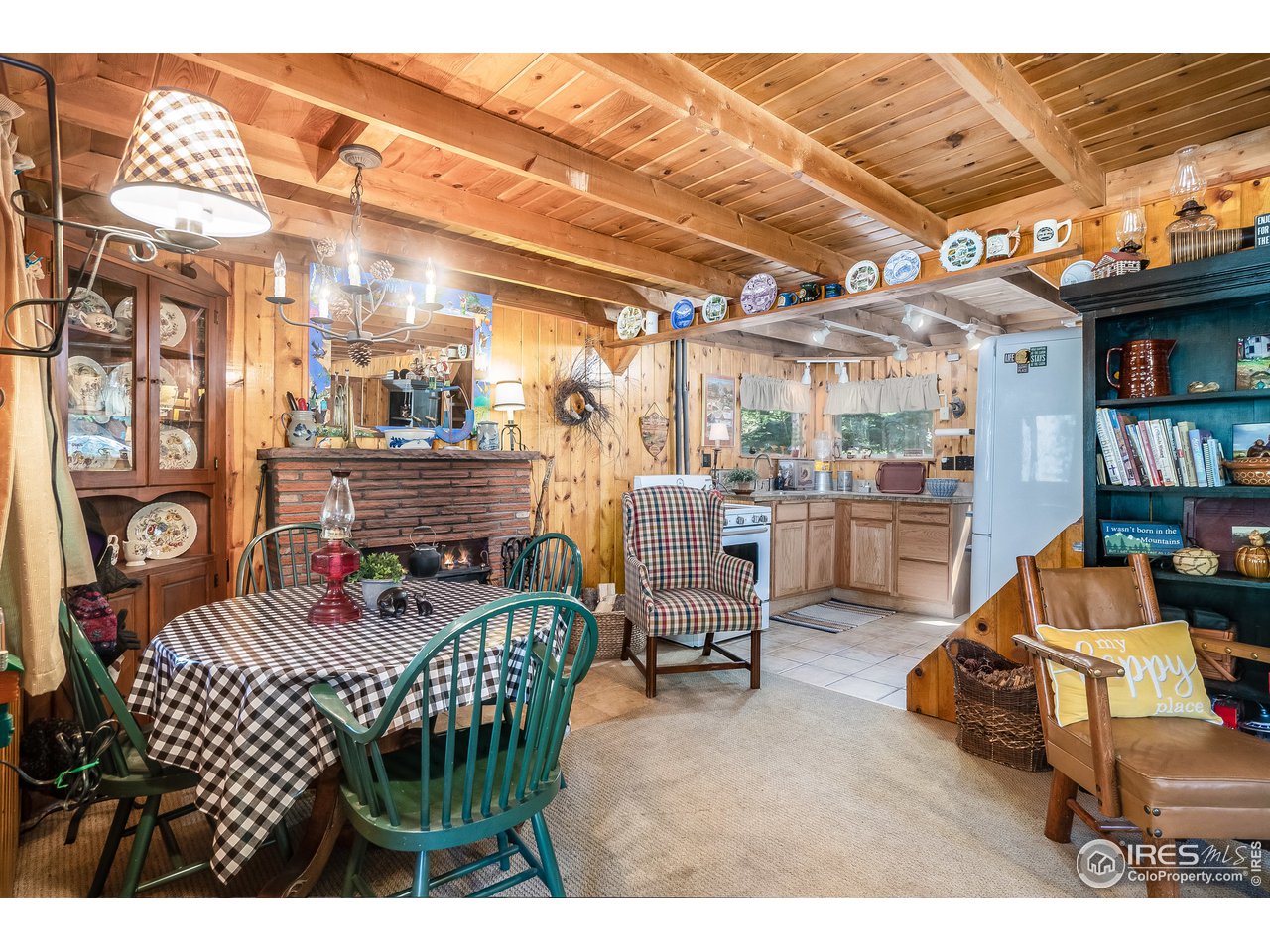 78 Peaceful Valley Road Lyons, CO 80540 - Photo 8 of 27 Dining Room/Kitchen