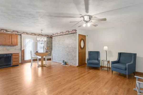 $249,900 | 452 Miami Drive, Nappanee, IN 46550