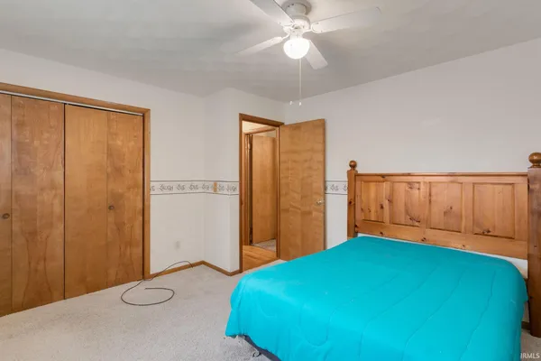 $249,900 | 452 Miami Drive, Nappanee, IN 46550