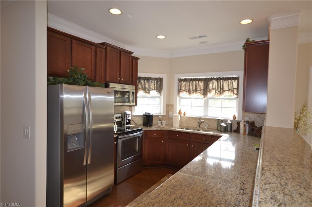 3518 Timbergate Lane High Point, NC 27265 - Photo 15 of 19 Gallery Image 15