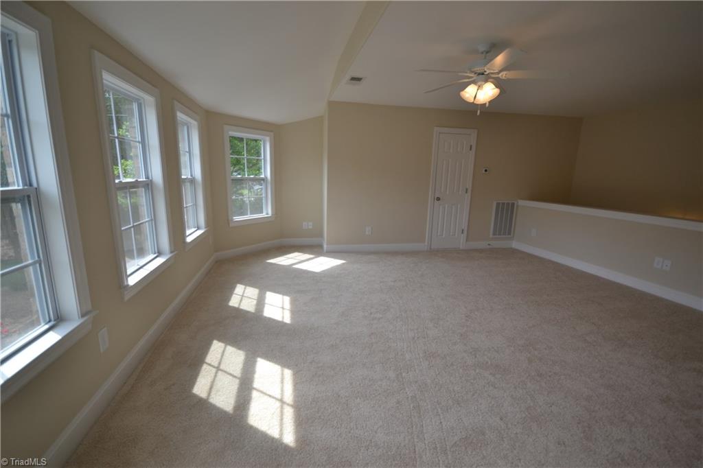 3518 Timbergate Lane High Point, NC 27265 - Photo 6 of 19 Gallery Image 6