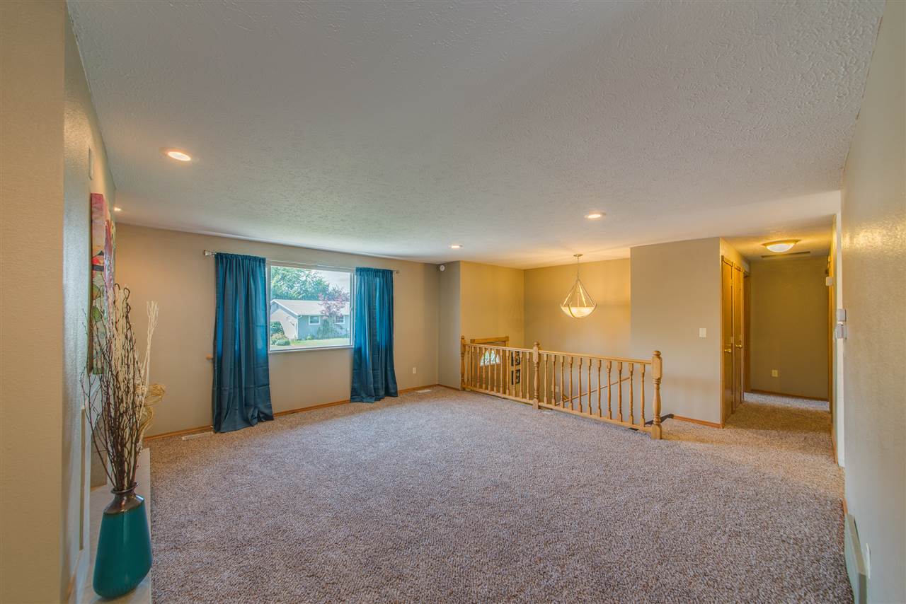 3429 South Van Marter Road Spokane, WA 99206 - Photo 4 of 20 Gallery Image 4