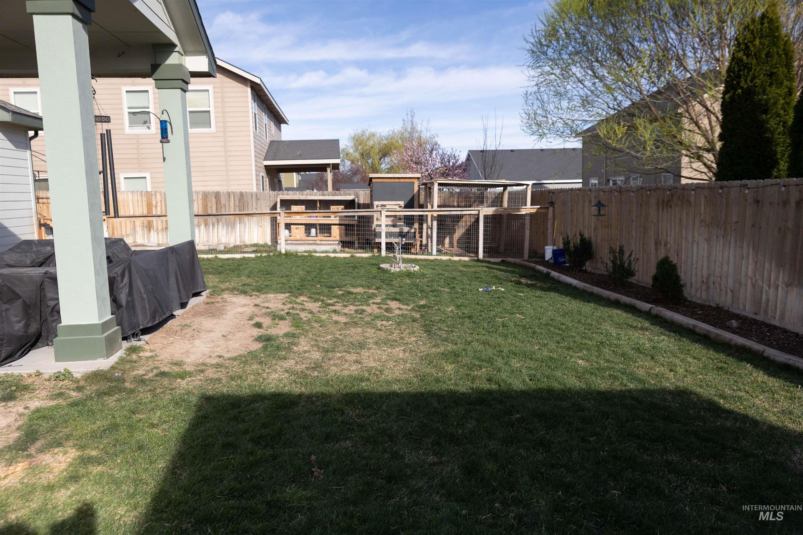 765 Southwest Foley Street Mountain Home, ID 83647 - Photo 31 of 37 View of fenced backyard