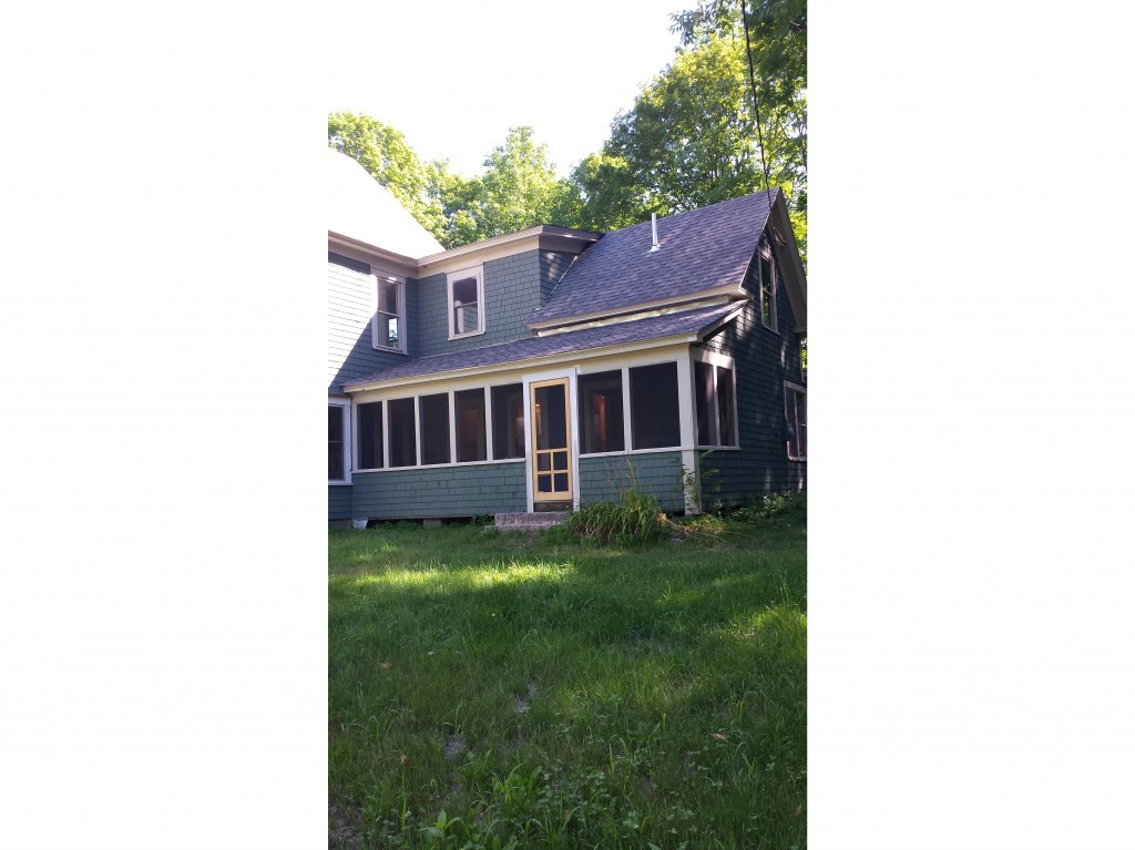 8 South Bennington Road Bennington, NH 03442 - Photo 2 of 27