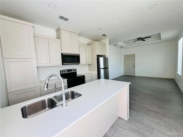 $1,025 | 12610 North 33rd Lane, Unit 3, Edinburg, TX 78541