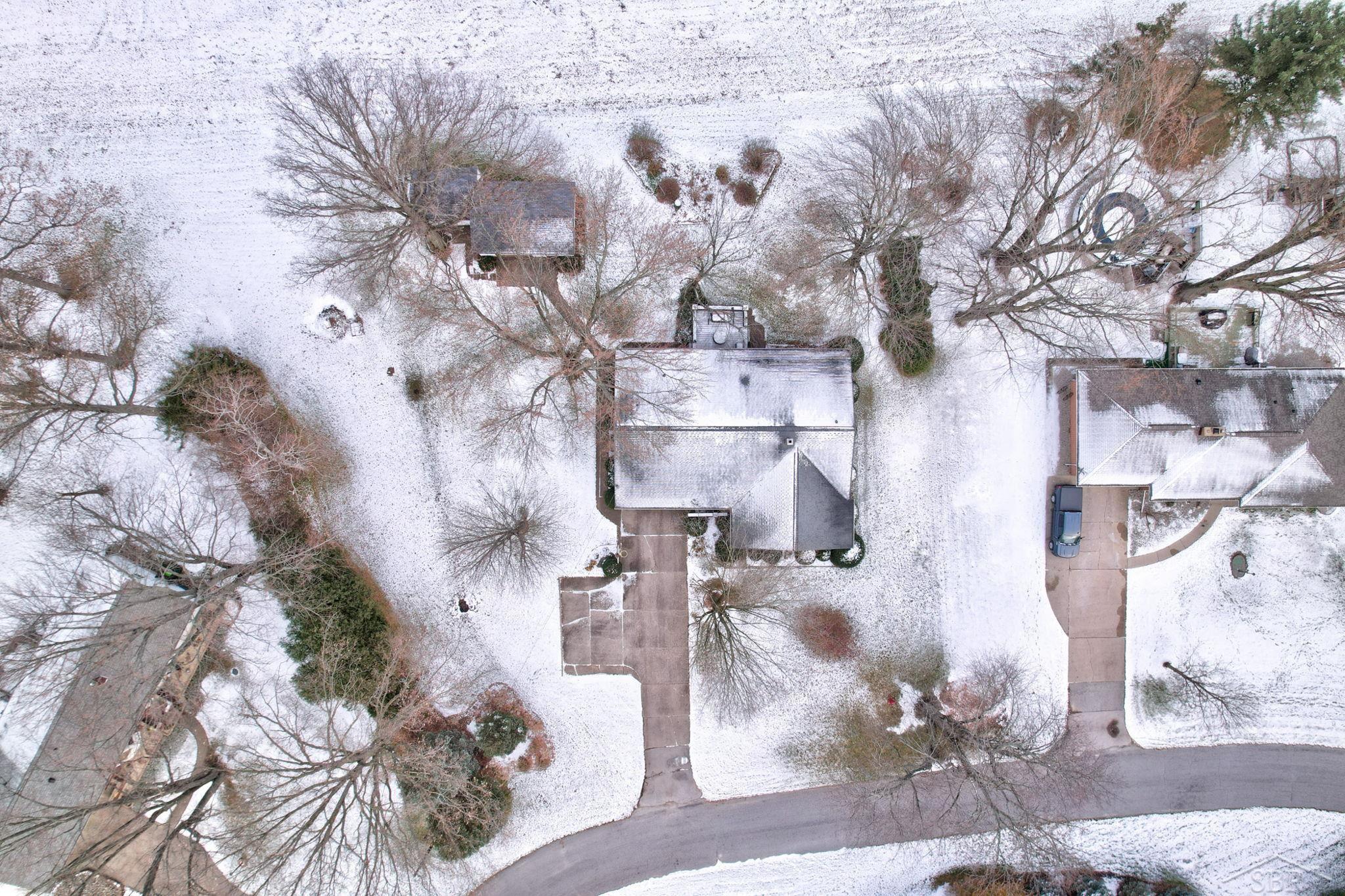 11245 North Evergreen Road Birch Run, MI 48415 - Photo 51 of 61 50129037-ceff65e8-db5b-498b-b33f-a82f2a29895c.JPG