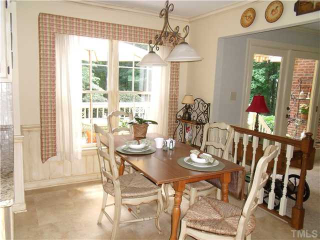 8409 Two Courts Drive Raleigh, NC 27613 - Photo 9 of 23 Breakfast Area