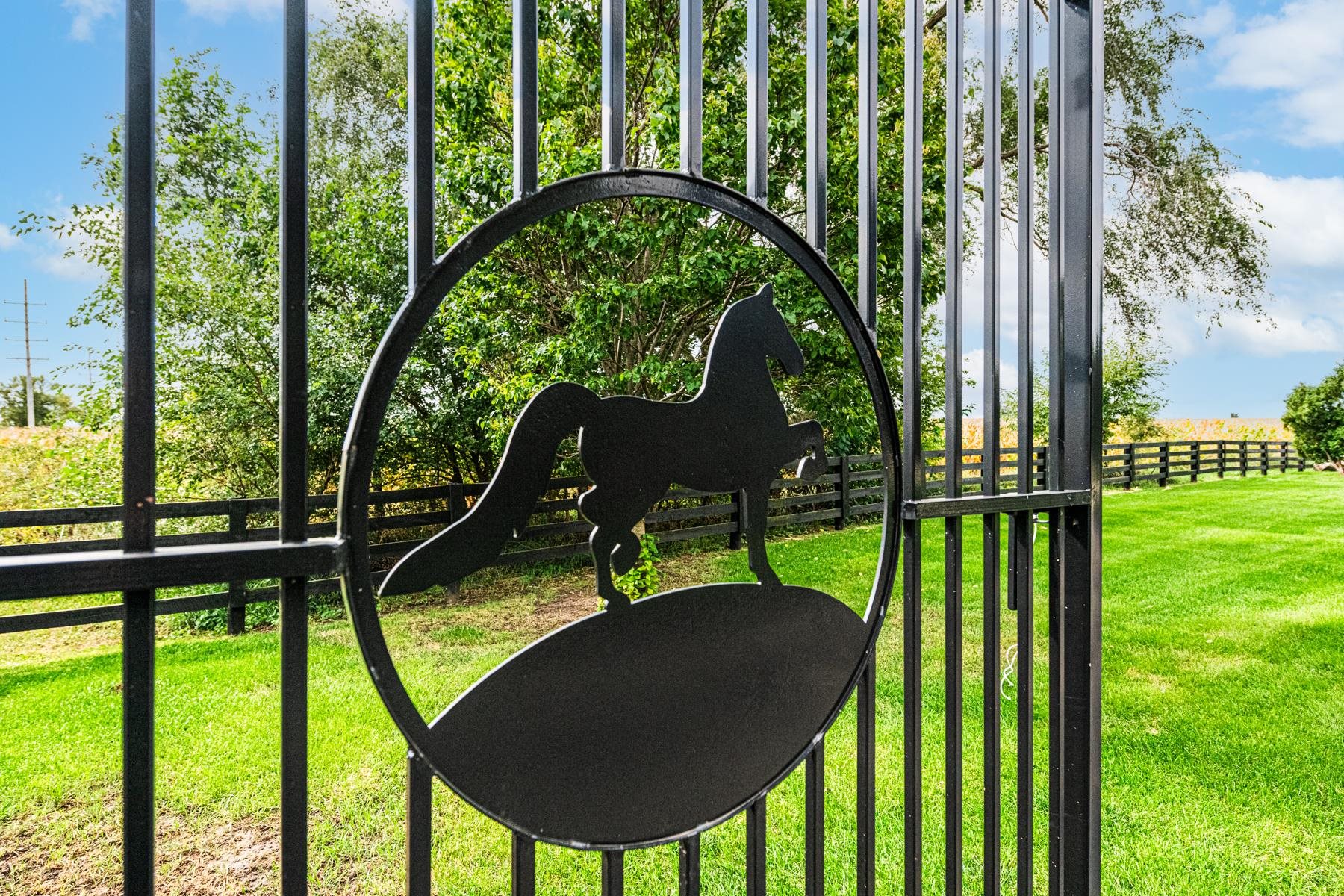 6715 Meyer Road Marengo, IL 60152 - Photo 5 of 72