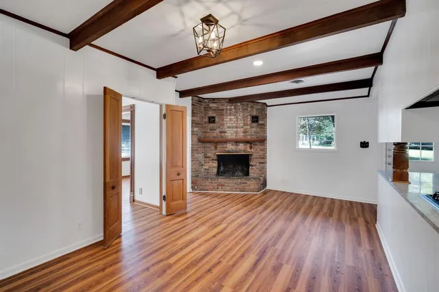 $2,300 | 1122 West Main Street, Waxahachie, TX 75165