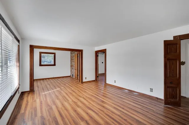 $2,300 | 1122 West Main Street, Waxahachie, TX 75165