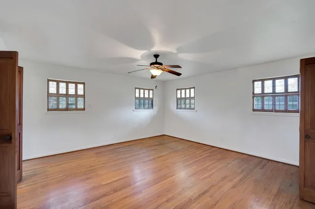 $2,300 | 1122 West Main Street, Waxahachie, TX 75165