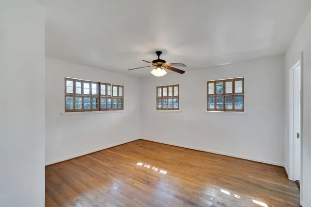 $2,300 | 1122 West Main Street, Waxahachie, TX 75165