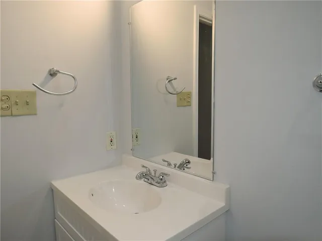 $1,695 | 327 South St Patrick Street, New Orleans, LA 70119