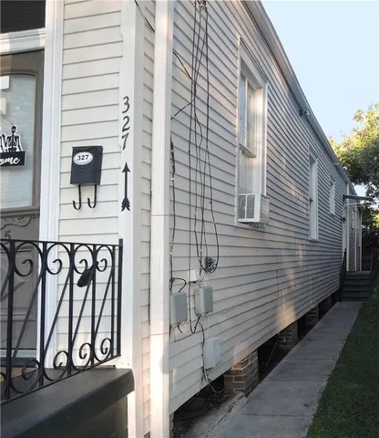 $1,695 | 327 South St Patrick Street, New Orleans, LA 70119