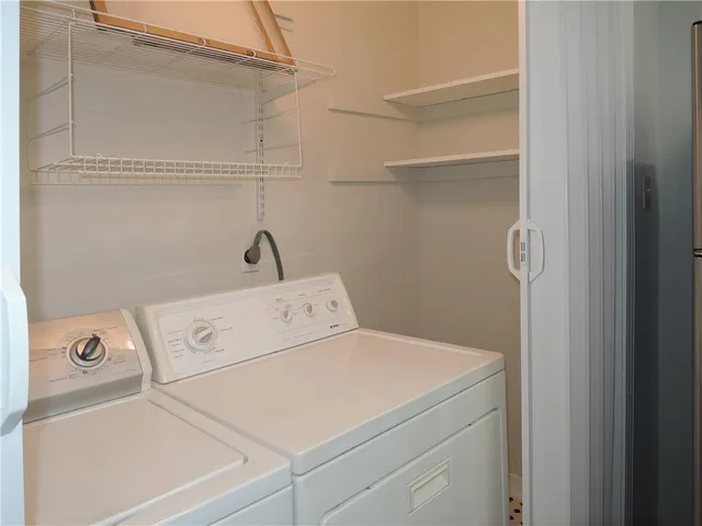 $1,695 | 327 South St Patrick Street, New Orleans, LA 70119