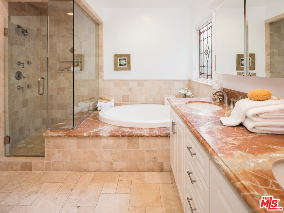 10558 Putney Road Los Angeles, CA 90064 - Photo 17 of 31 Gallery Image 17
