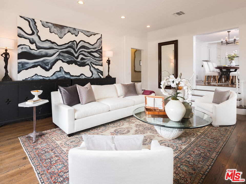 10558 Putney Road Los Angeles, CA 90064 - Photo 5 of 31 Gallery Image 5